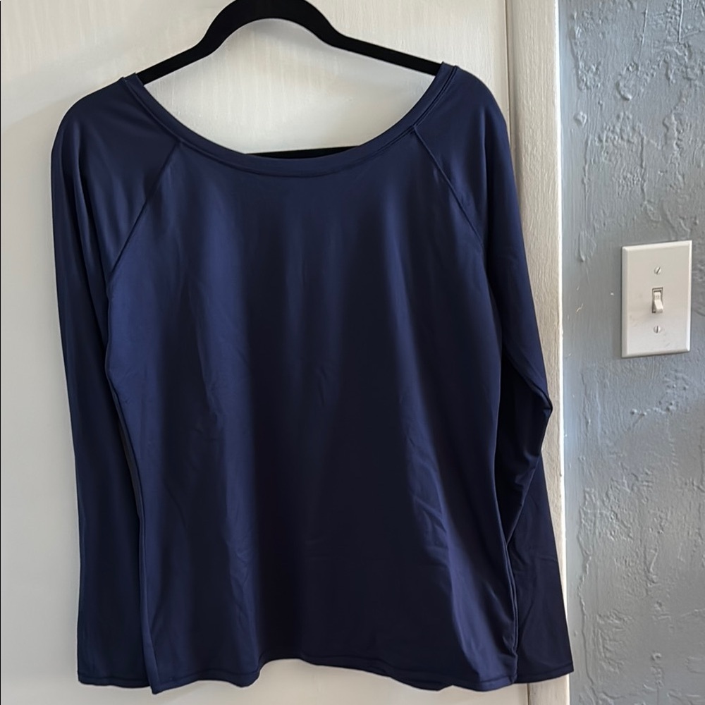 EUC Calia wicking Women's Navy Blue Long Sleeve workout shirt.  Size L.